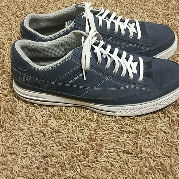 Sketchers casual shoes - Picture 2 of 5